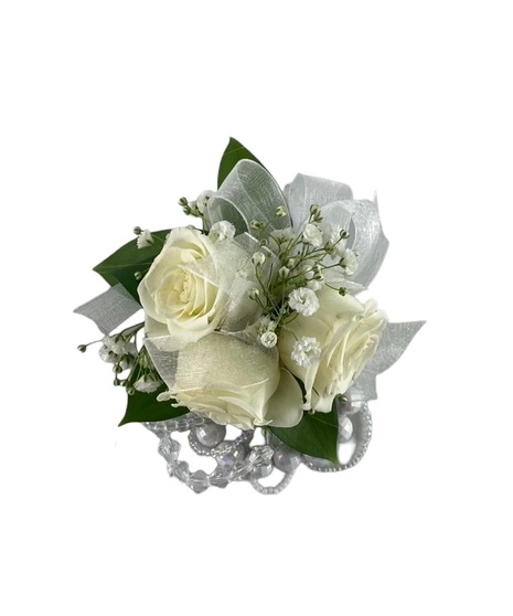 3 spray roses in corsage