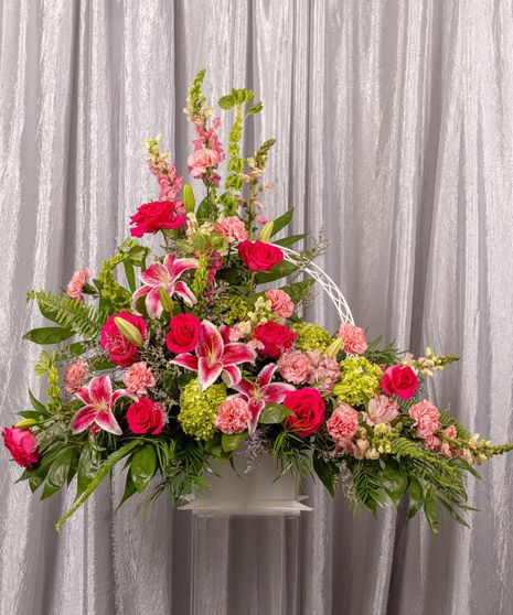 Heartstrings Deluxe Basket