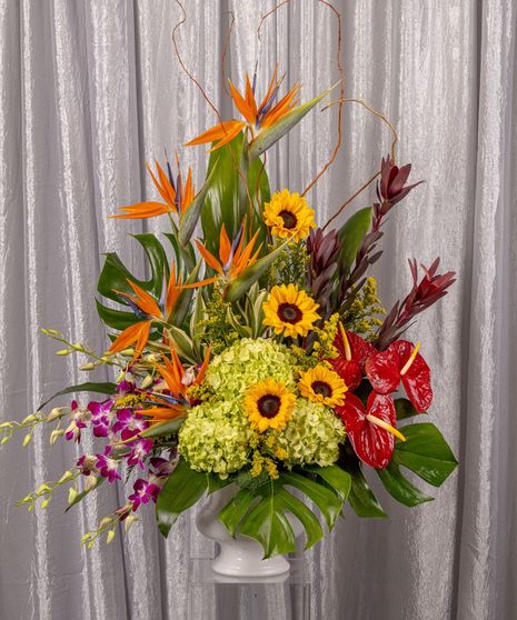 Tropical Tribute Altar